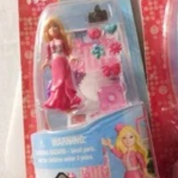 Barbie Mega Bloks Playsets Puppy Pals and Fashion Model - Picture 3 of 7